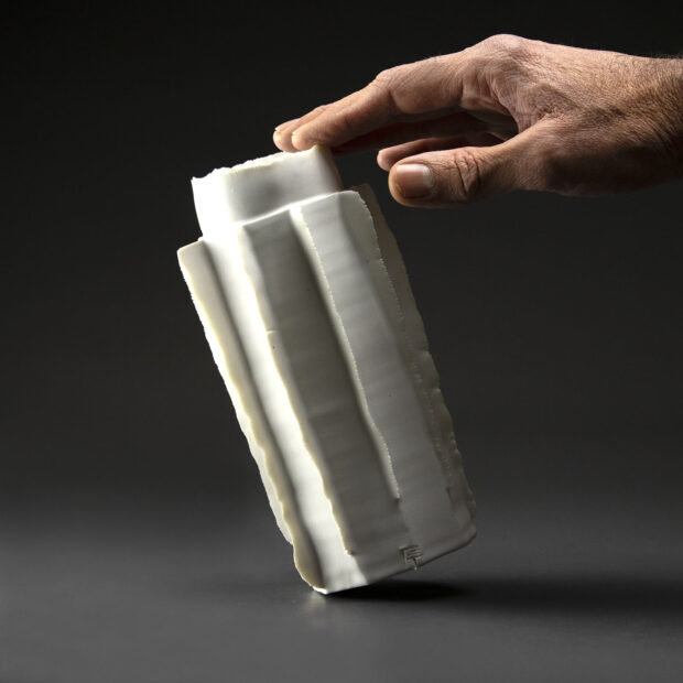 Vase céramique en porcelaine émaillée blanc satiné