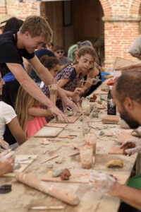 Marché Céramique Contemporaine à Giroussens 2022