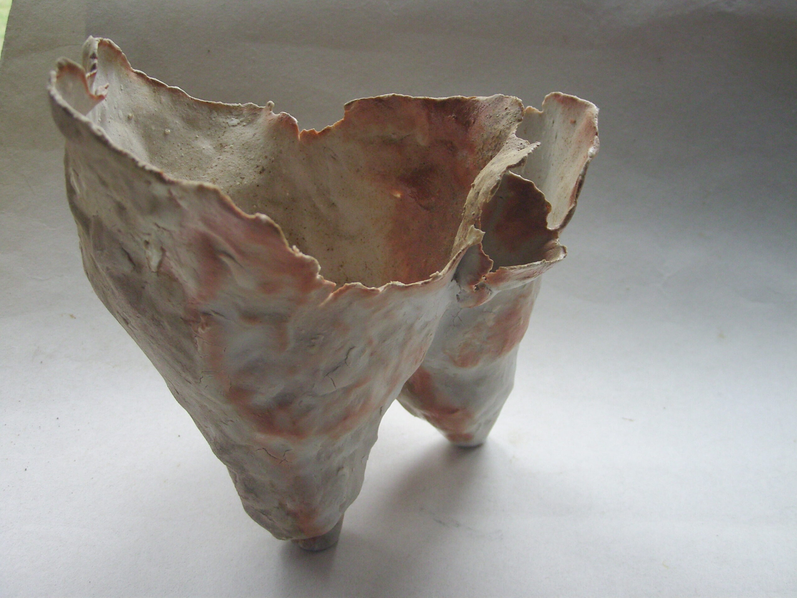 SNB11698 1 scaled | Manon Berthellot | Chanterelles | Produit | 100,00 € | Sculpture modelée, pièce unique en grès blanc, cuisson bois Anagama | Manon Berthellot | Terre et Terres | 11 janvier 2023