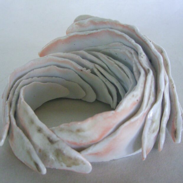 souffle rose | Manon Berthellot | Boucle d'oreilles | Souffle rosé | Boucle d'oreilles | Produit | Terre et Terres | 13 mars 2025