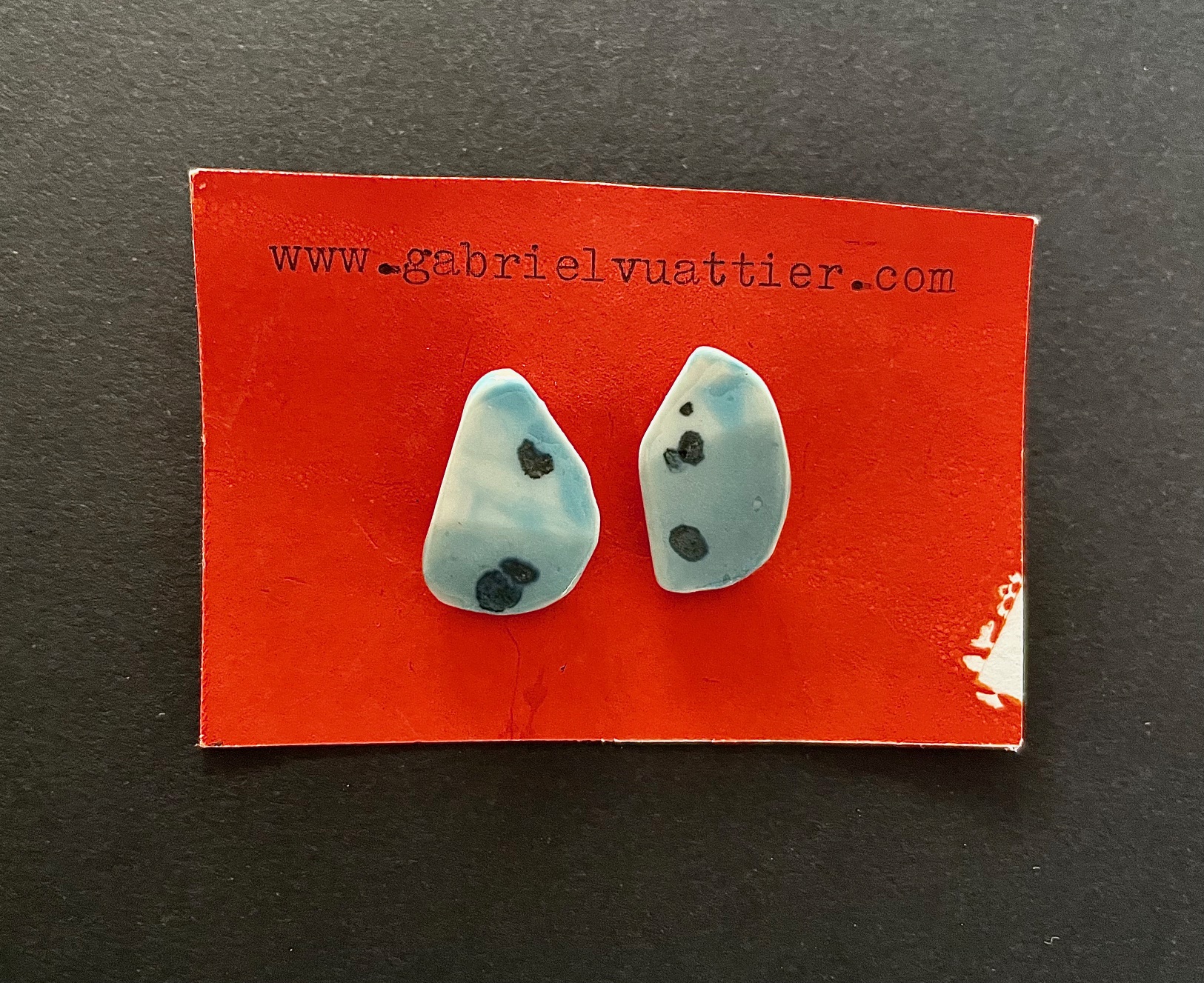 Paire n°11 | Sylvie Delphaut N°11 1804 1 | Chris Gullon | Paire n°11 | Produit | Terre et Terres | 16 octobre 2025